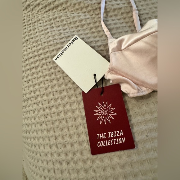 NEW Reformation Antonia Bra Padded Satin Pink Ibiza Collection Size 6 NWT - Picture 6 of 11